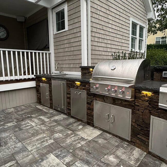 Outdoor Kitchen in a home in Fairhaven MA by Brian DeMedeiros BD Masonry.